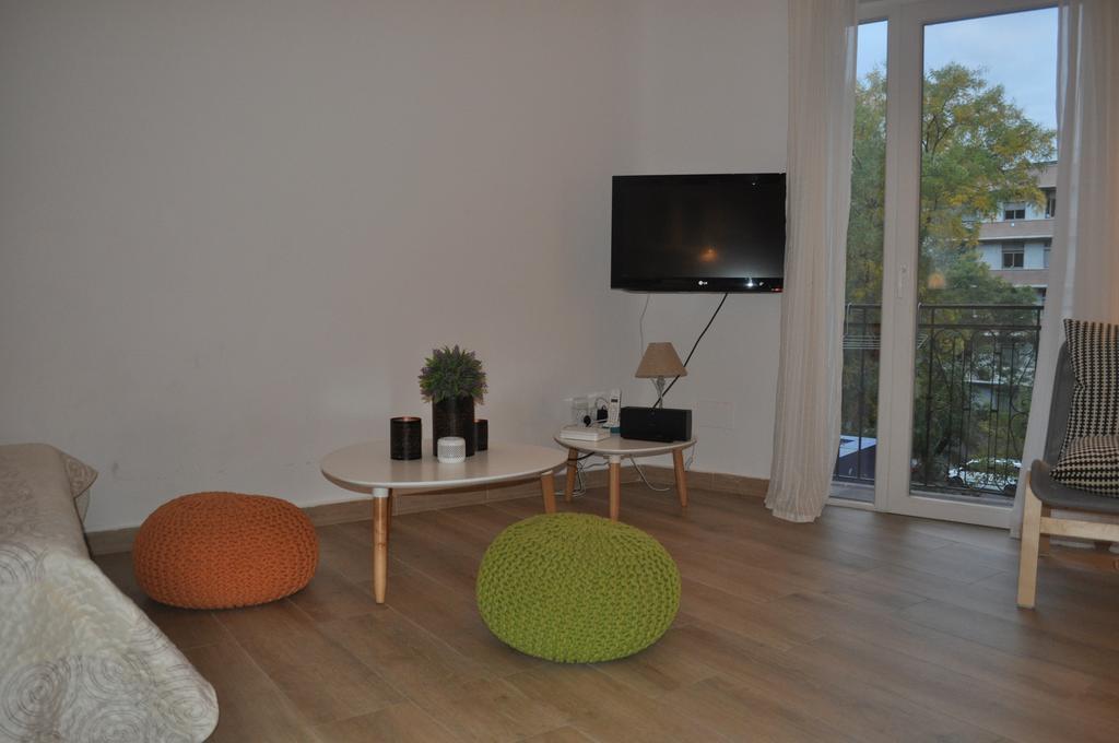 Ferienwohnung Ronda De Segovia Madrid Exterior foto