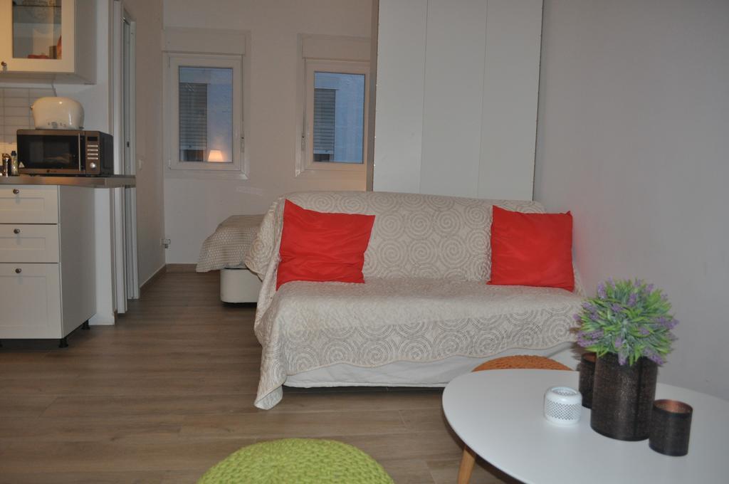 Ferienwohnung Ronda De Segovia Madrid Exterior foto