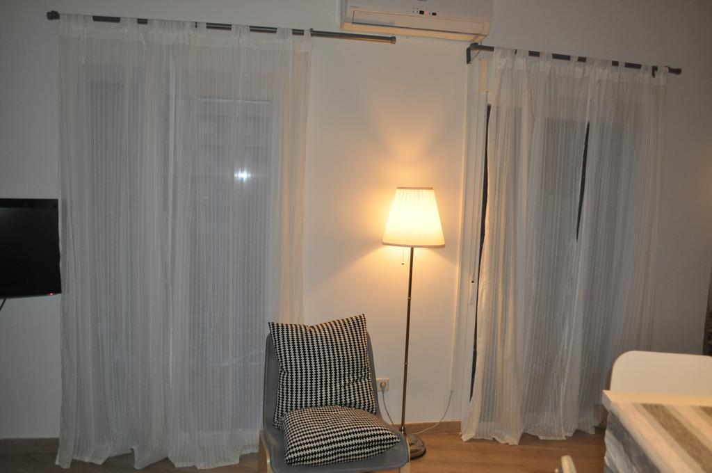 Ferienwohnung Ronda De Segovia Madrid Exterior foto