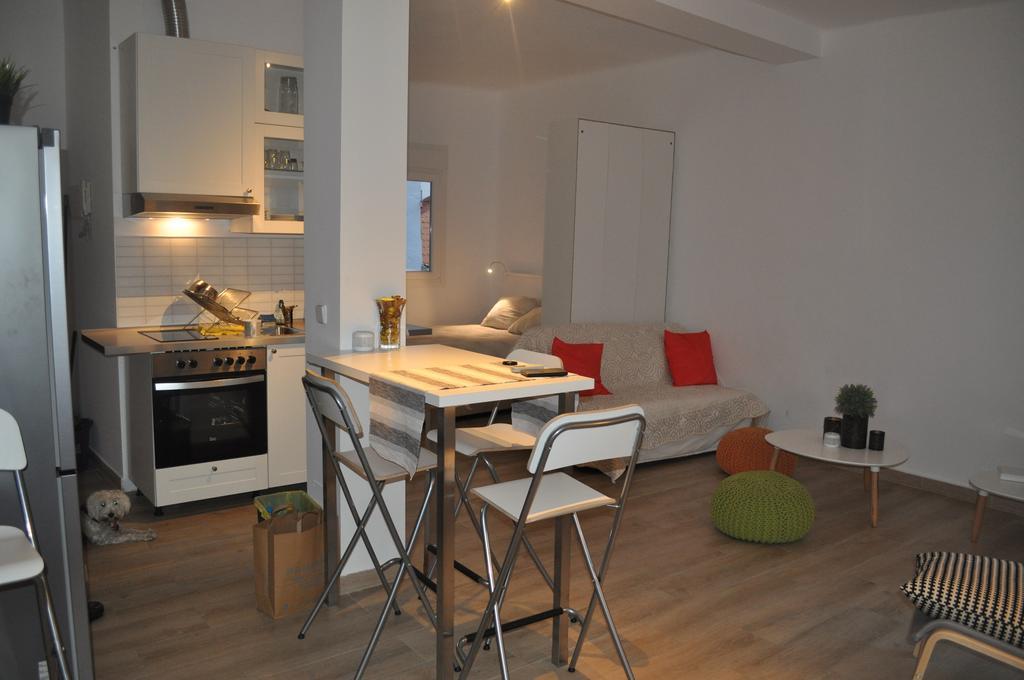 Ferienwohnung Ronda De Segovia Madrid Exterior foto